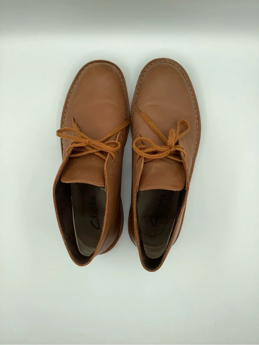 Clarks Men's Tan Leather Chukka Boots